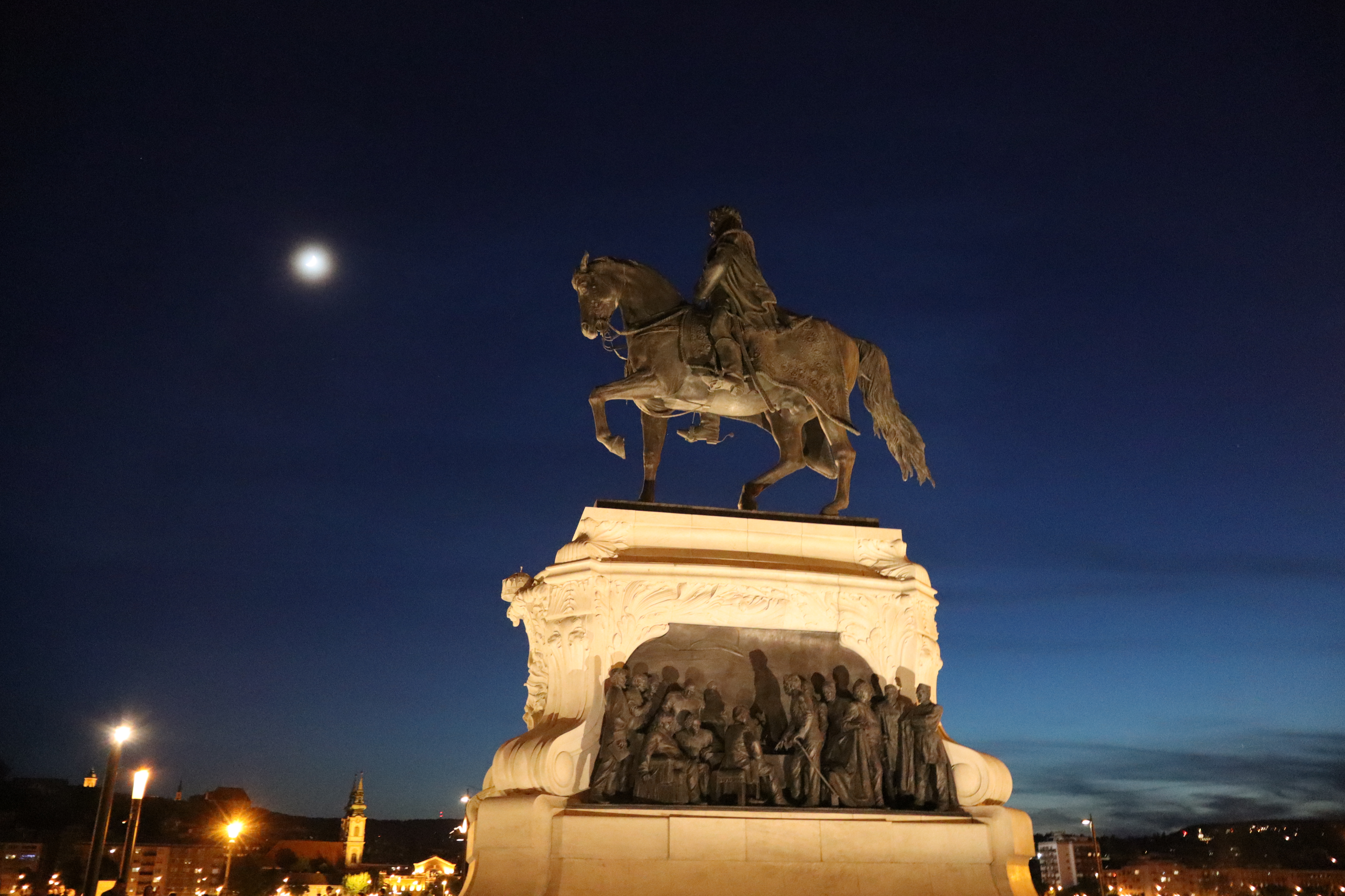 A picture illustrating Budapest